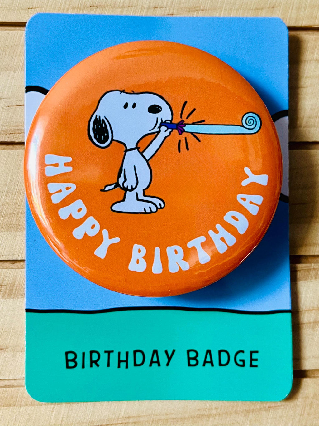 Retro Snoopy Birthday Blowout Badge - Colourful Cartoon Party Badge